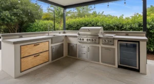 L-shaped outdoor kitchen for efficient cooking space